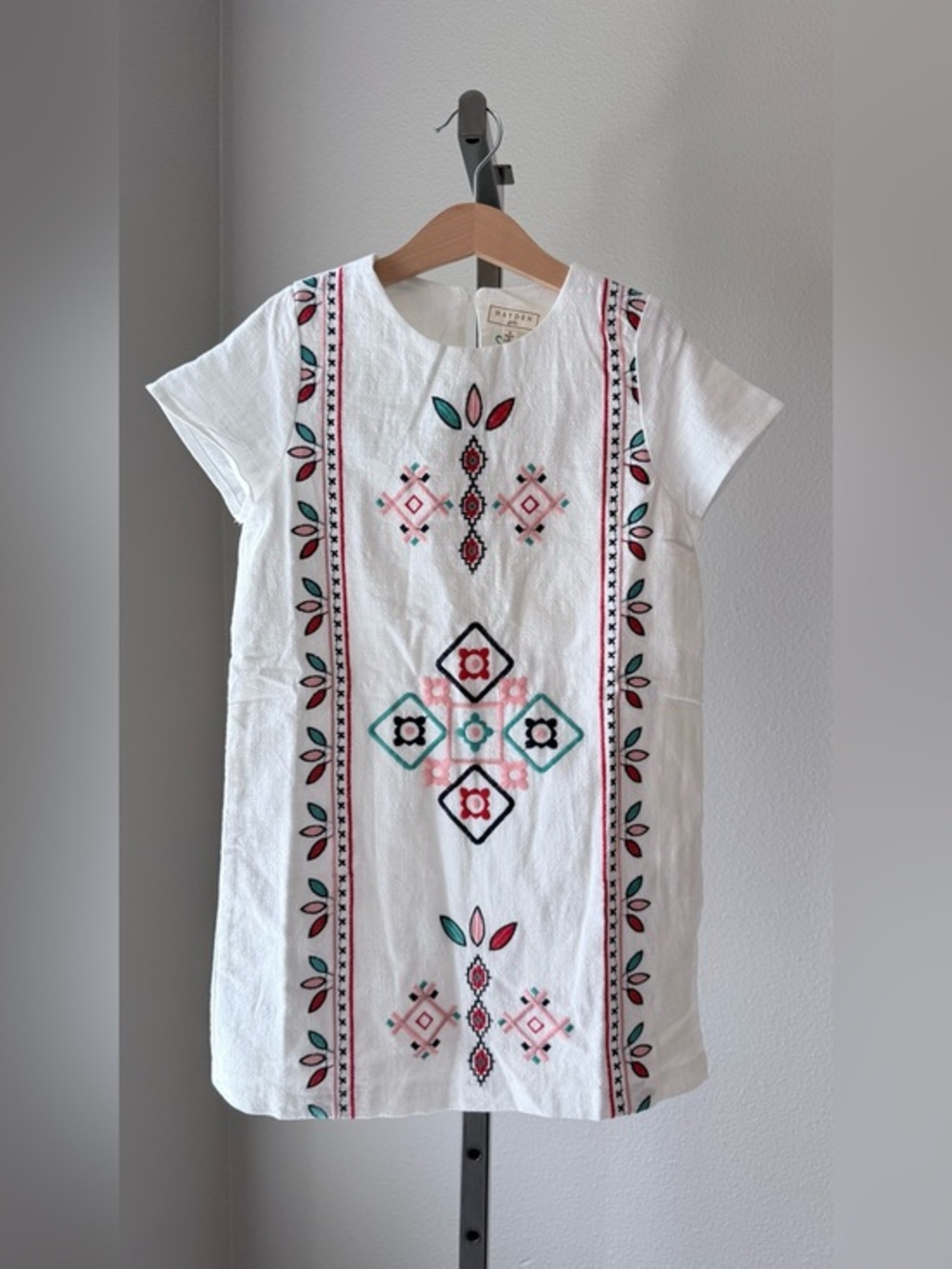 NWT Hayden Girls size small embroidered stitch detail shift dress 100% cotton.